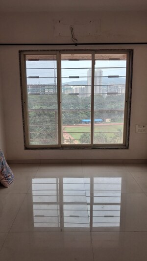 Room in 1 BHK Apartment at Shree Riddhi Siddhi Sumukh Hills, Kandivali East – for Rent