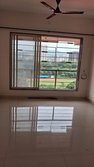 Room in 1 BHK Apartment at Shree Riddhi Siddhi Sumukh Hills, Kandivali East – for Rent