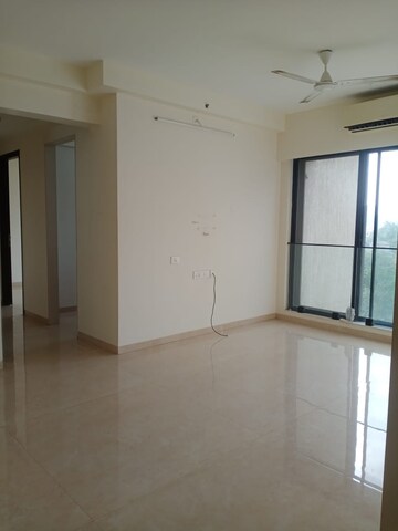 Room in 2 BHK Apartment at Dosti Eastern Bay, Wadala – for Rent