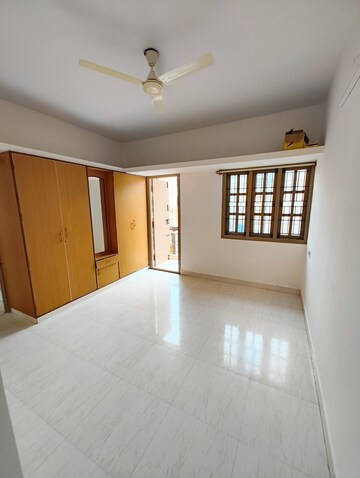 Room in 2 BHK Apartment at DSR Divine, New Thippasandra – for Rent