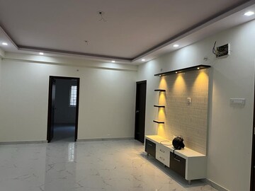 Room in 3 BHK Builder Floor at Sanjay Nagar – for Rent