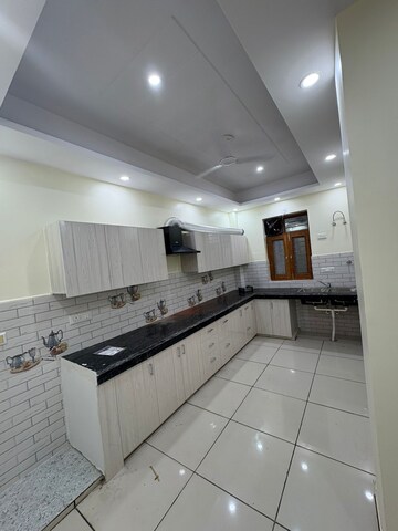 Kitchen in 1 BHK Builder Floor at Sector 38 – for Rent