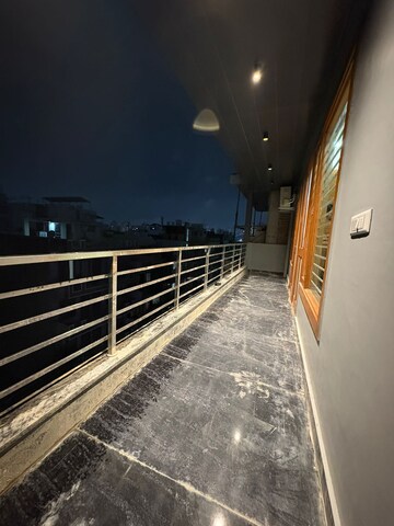 Balcony in 1 BHK Builder Floor at Sector 38 – for Rent