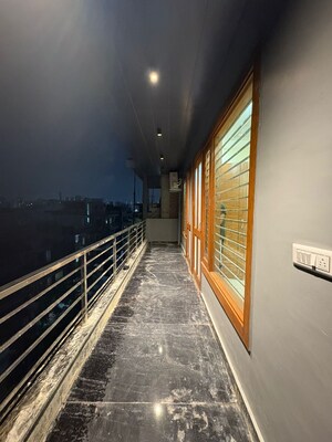 Balcony in 1 BHK Builder Floor at Sector 38 – for Rent