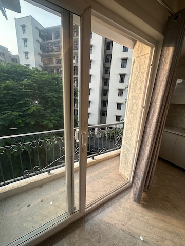 Balcony in 1 RK Builder Floor at Sector 40 – for Rent