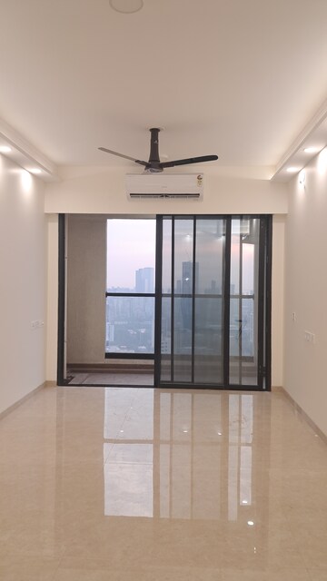 2 BHK Apartment For Rent in Dosti Eastern Bay, Wadala