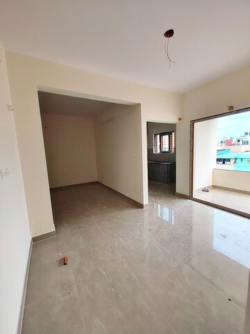 Room in 2 BHK Builder Floor at Swastika Residency Indiranagar, Indiranagar – for Rent