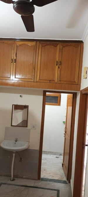 Kitchen in 2 BHK Builder Floor at Sector 40 – for Rent
