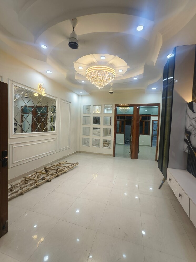 Room, bptp-district-phase-2 3 Bedroom 1200 Sq.Ft. Builder Floor In Sector 84 Faridabad 9274316