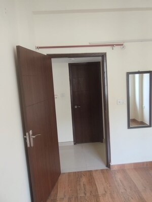 Room in 2 BHK Apartment at Faizabad Road – for Rent