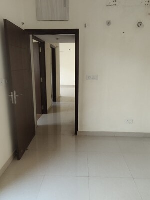 Room in 2 BHK Apartment at Faizabad Road – for Rent