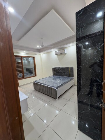 Bathroom in 1 BHK Builder Floor at Sector 51 – for Rent