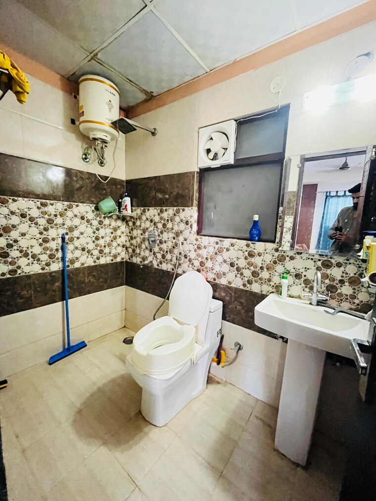 Master Bedroom, sector 40 2 Bedroom 1449 Sq.Ft. Builder Floor In Sector 40 Gurgaon 9274326