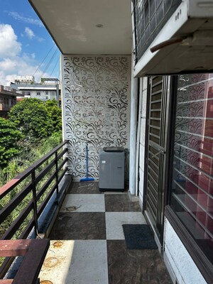 Balcony in 1 BHK Builder Floor at Sector 52 – for Rent