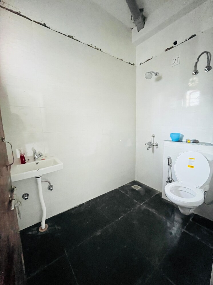 Bathroom, sector 40 1 Bedroom 750 Sq.Ft. Builder Floor In Sector 40 Gurgaon 9274333