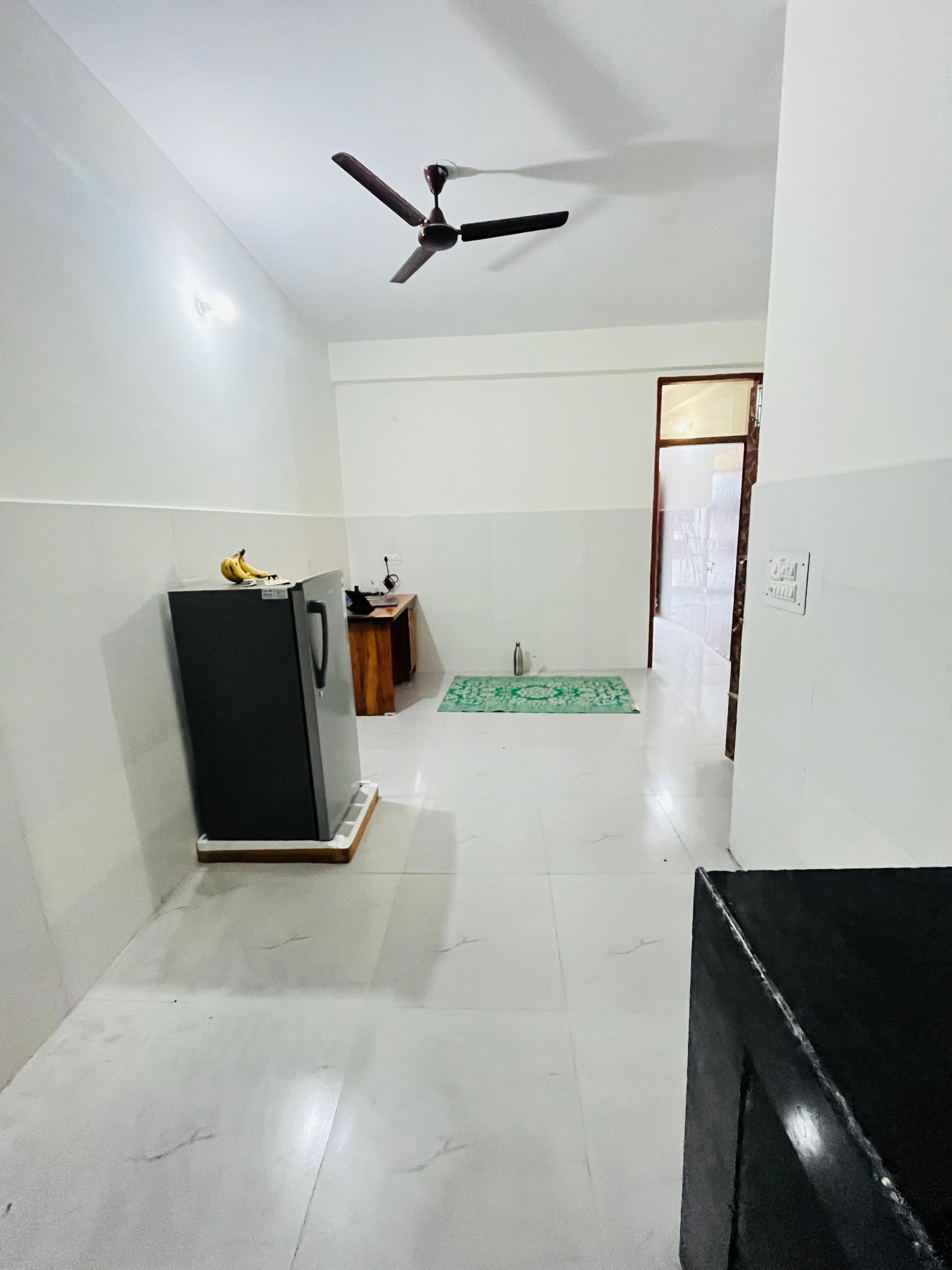 1 BHK Builder Floor For Rent in L Block 