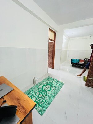 Bedroom in 1 BHK Builder Floor at Sector 40 – for Rent