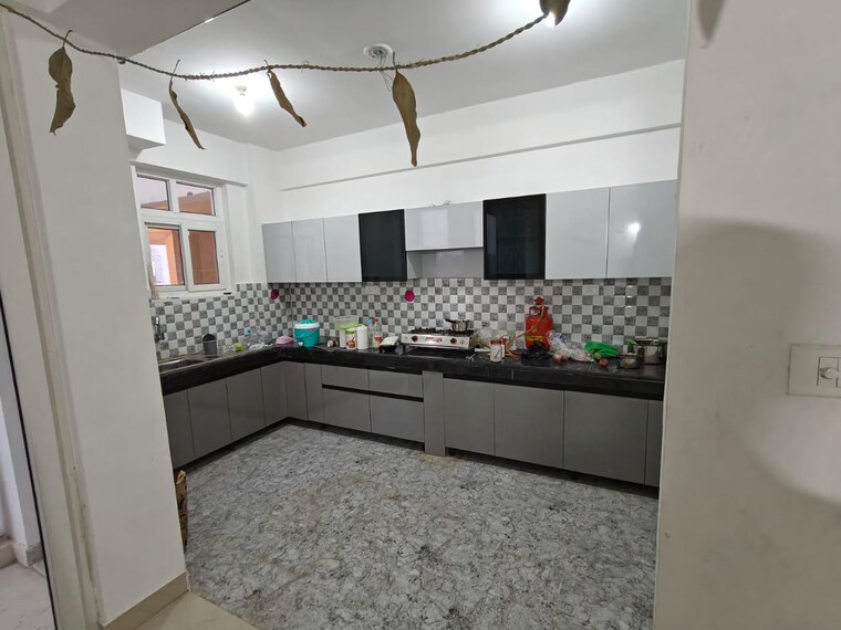 Kitchen, sushant golf city 3 Bedroom 1710 Sq.Ft. Apartment In Sushant Golf City Lucknow 9274339