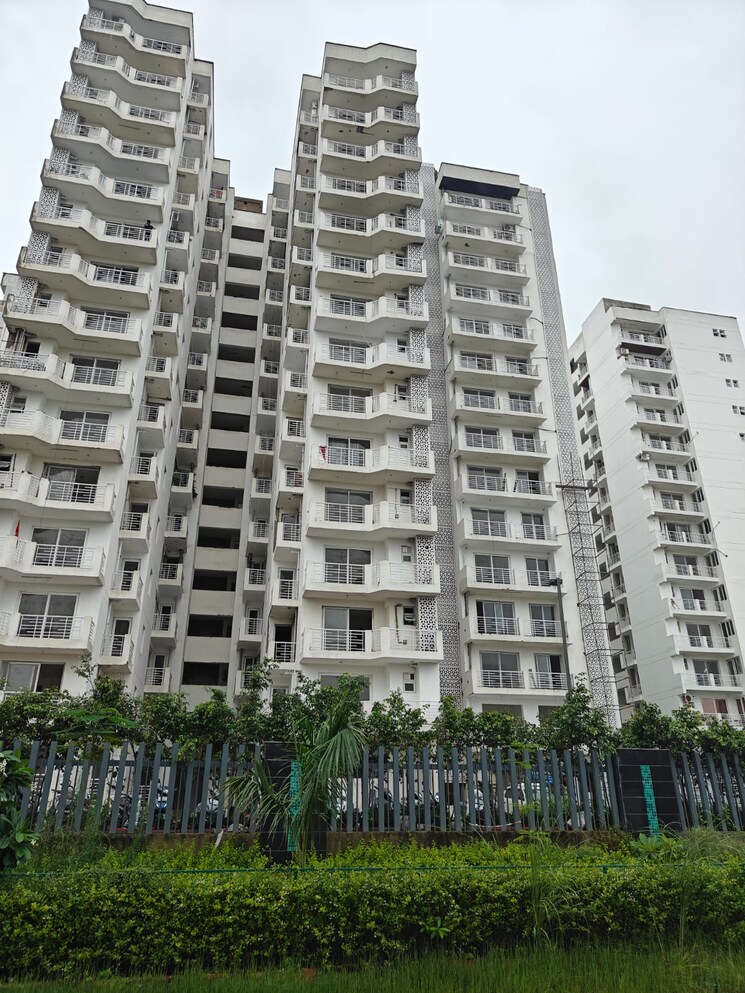 Exterior View, sushant golf city 3 Bedroom 1710 Sq.Ft. Apartment In Sushant Golf City Lucknow 9274339