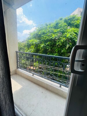 Balcony in 1 RK Builder Floor at Sector 46 – for Rent