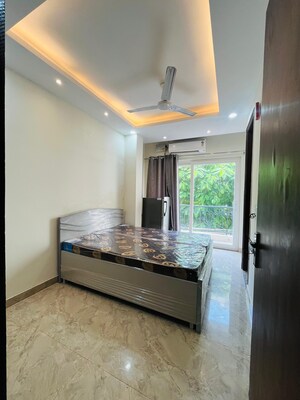 1 RK Builder Floor For Rent in Sector 46