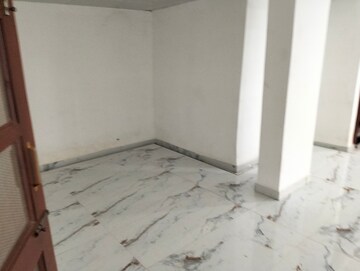Room in 1 BHK Independent House at Sushant Golf City – for Rent