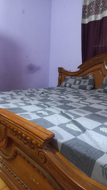 Bedroom in 6+ BHK Independent House at Sector 37 – for Sale