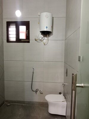 Bathroom in 2 BHK Builder Floor at Sector 7 – for Rent