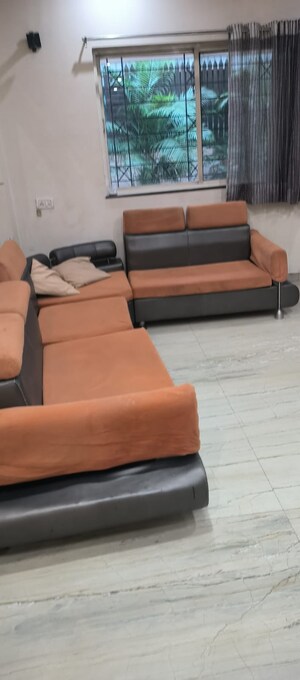 Furnished Amenities in 3.5 BHK Villa at Paya CHS Aundh, Aundh – for Rent