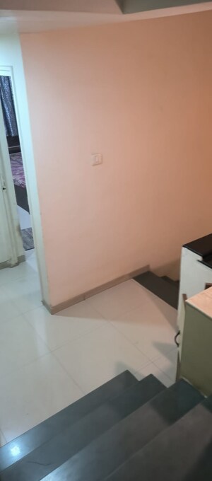 Room in 3.5 BHK Villa at Paya CHS Aundh, Aundh – for Rent