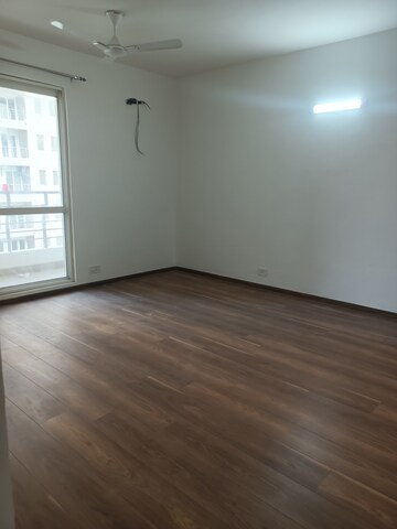 Room in 4 BHK Apartment at The 3C Lotus Panache, Sector 110 – for Rent