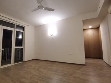 Room in 3 BHK Apartment at M3M Heights, Sector 65 – for Rent