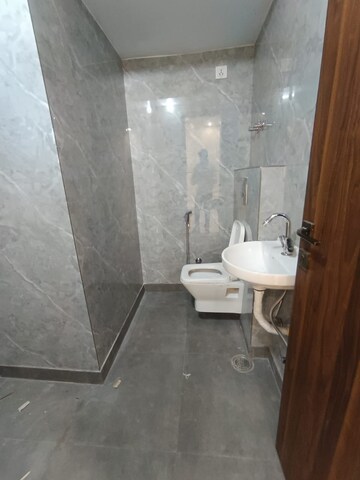 Bathroom in 2.5 BHK Apartment at Jahaz Apartments, Paschim Vihar – for Rent