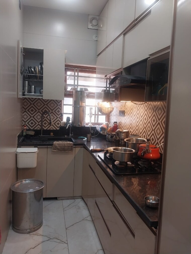 Kitchen, priyadarshni-apartments 2 Bedroom 950 Sq.Ft. Apartment In Paschim Vihar Delhi 9274429