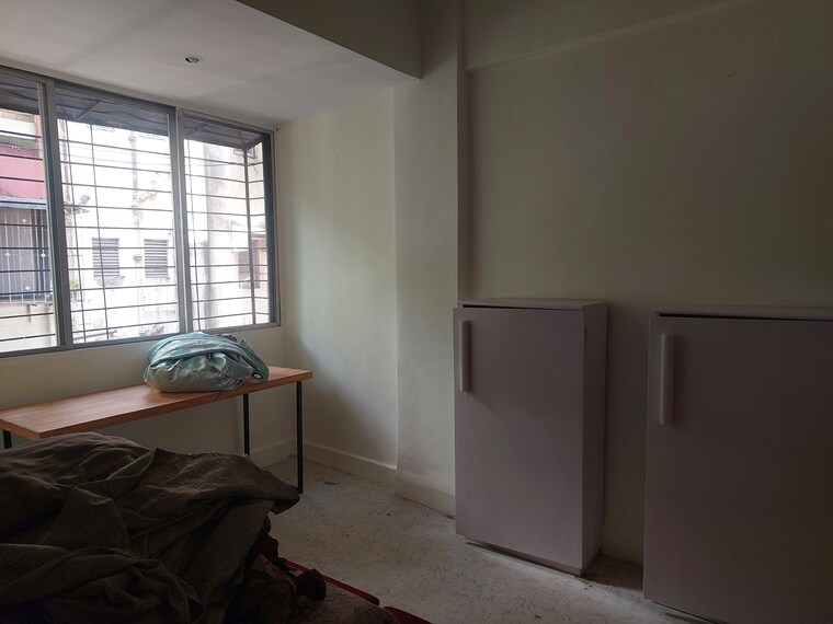 Room, koregaon park 1 Bedroom 500 Sq.Ft. Apartment In Koregaon Park Pune 9274430