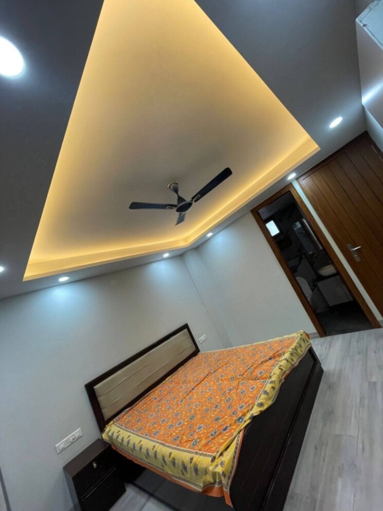 undefined, vinayak-plaza 3 Bedroom 1700 Sq.Ft. Builder Floor In Sector 15 Gurgaon 9274448