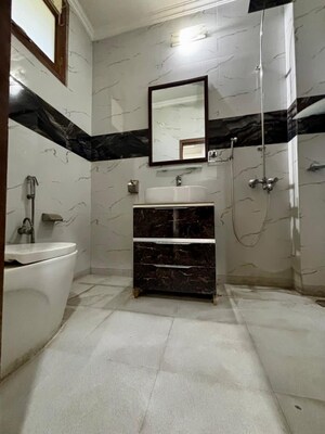 Kitchen in 3 BHK Builder Floor at Greenwood City, Sector 40 – for Rent