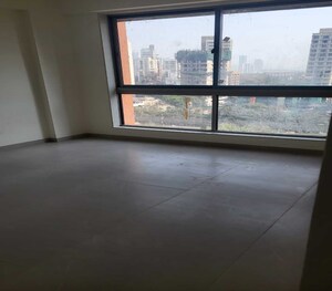 Room in 2 BHK Apartment at Matunga East – for Rent