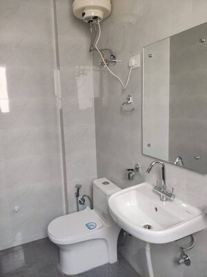Bathroom in 2 BHK Builder Floor at Greenwood City, Sector 40 – for Rent