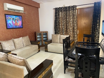 Living Room in 3 BHK Builder Floor at Spazedge, Sector 47 – for Rent