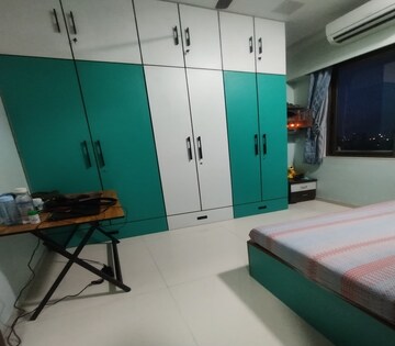 Team Area in 2 BHK Apartment at Matunga East – for Sale