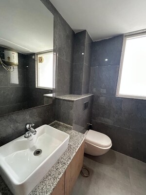 Bathroom in 3 BHK Builder Floor at SAS Tower, Sector 38 – for Rent