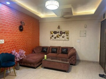 Living Room in 3 BHK Builder Floor at DLF Star Mall, Sector 30 – for Rent