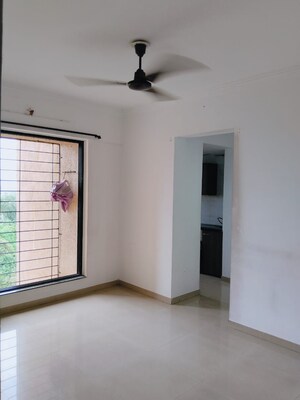 Room in 1 BHK Apartment at Puranik City, Kasarvadavali – for Rent