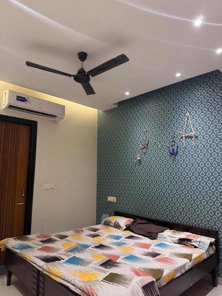 Bedroom, pir machalla 3 Bedroom 1250 Sq.Ft. Builder Floor In Pir Machalla Zirakpur 9274519