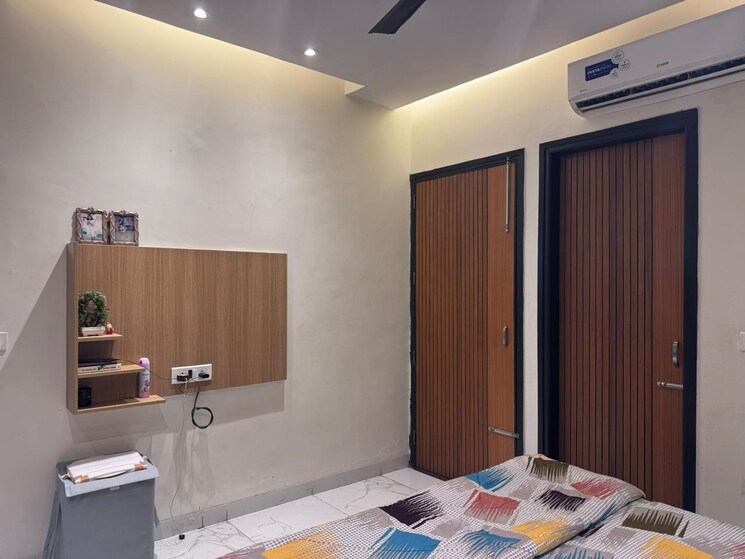 Bedroom, pir machalla 3 Bedroom 1250 Sq.Ft. Builder Floor In Pir Machalla Zirakpur 9274519