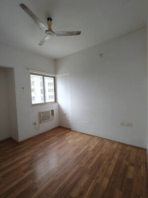 Room in 2 BHK Apartment at Lodha Palava City, Dombivli East – for Rent