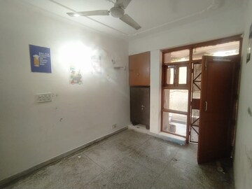 Room in 1 RK Apartment at Sector 5 – for Rent