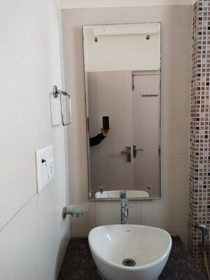 Bathroom in 2 BHK Builder Floor at RWA Residential Society Sector 46, Sector 46 – for Rent