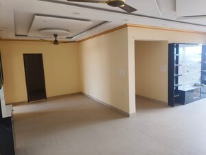 Room in 4 BHK Apartment at Skav Ohana, Kr Puram – for Sale